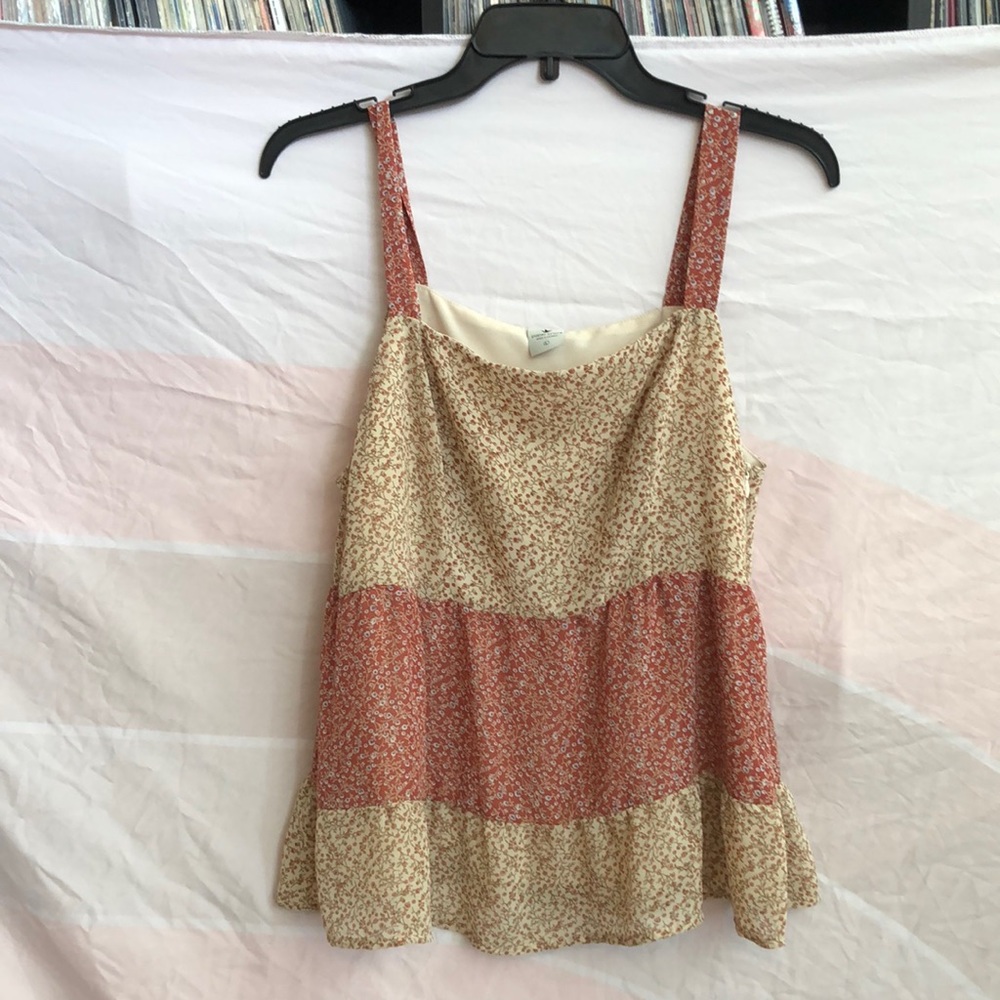 Paper Crane sleeveless cropped blouse. 70’s style. Cream and rose. Lined. Large